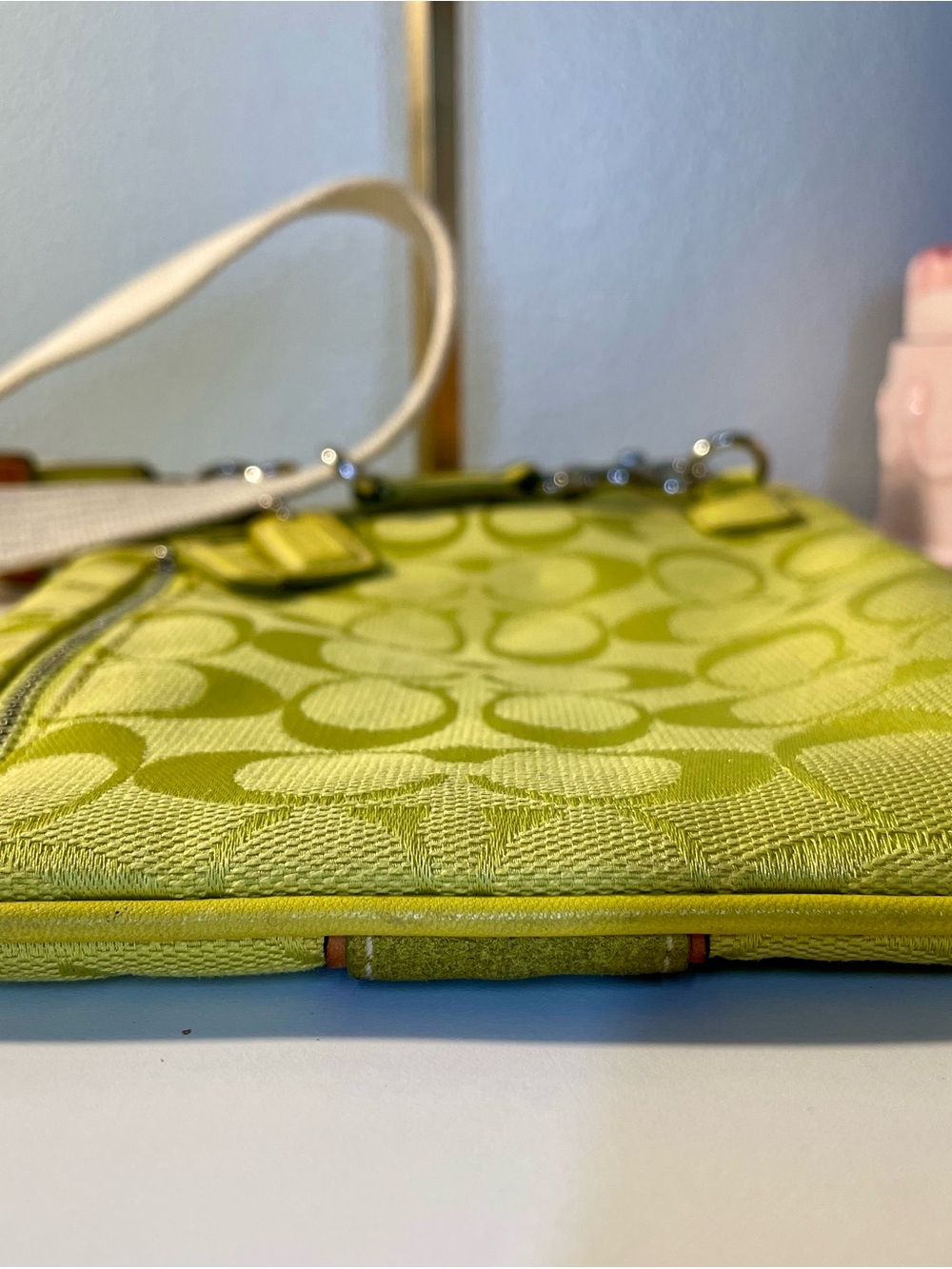 Coach Signature Crossbody Bag Yellow Green - Picture 8 of 15